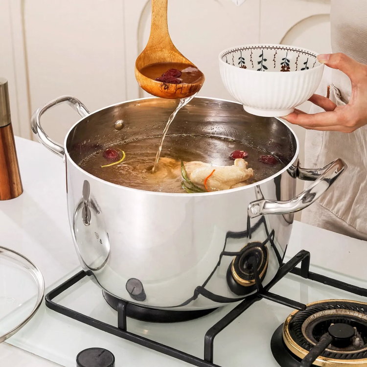 Stainless Steel Soup Pot 24 cm with Glass Lid