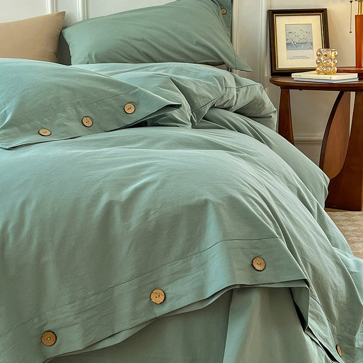 Duvet cover set made of washed cotton with button closure