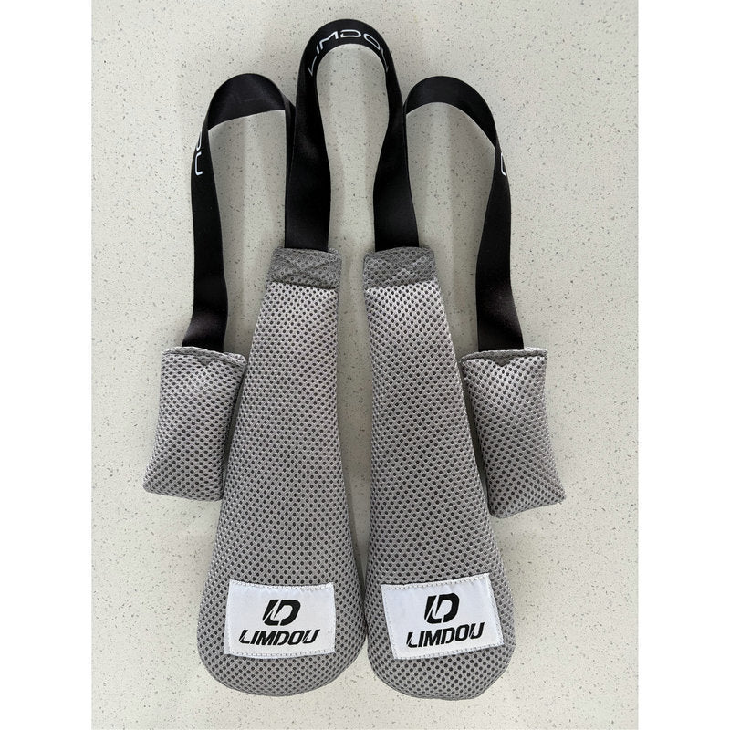 Activated carbon dehumidifying bags for shoes and gloves