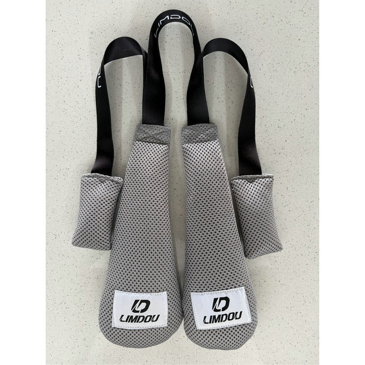 Activated carbon dehumidifying bags for shoes and gloves