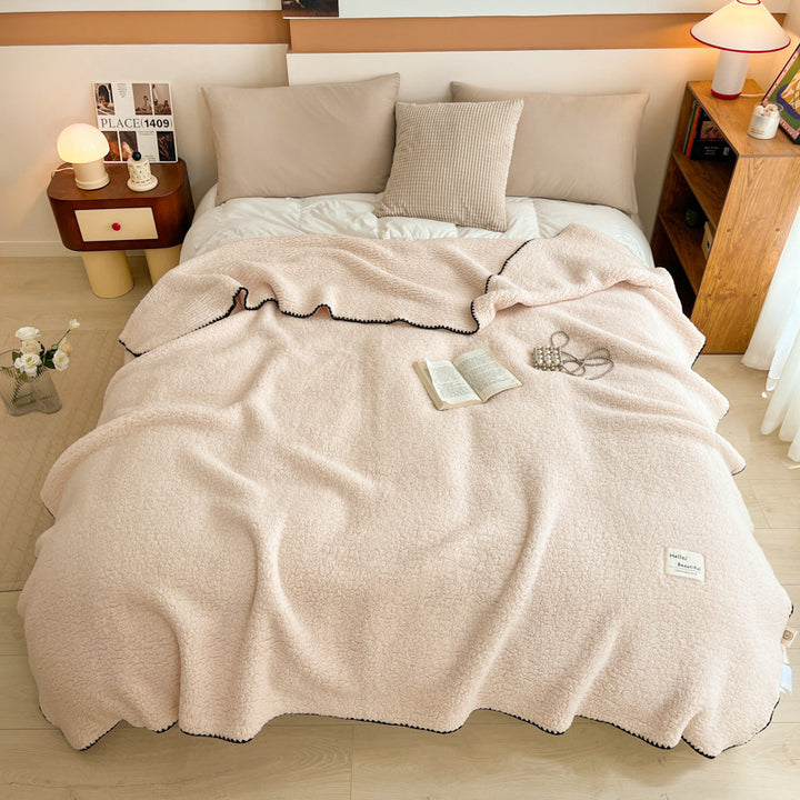 Double-sided lamb fleece blanket with bubble structure