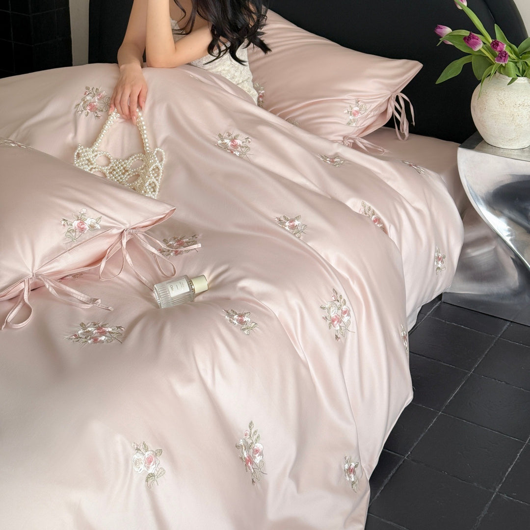Romantic bedding set made of Egyptian long-staple cotton