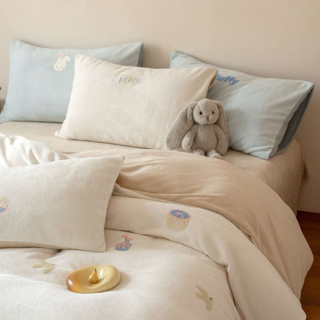 Cartoon-milk fiber bedding set, 4-piece, warming