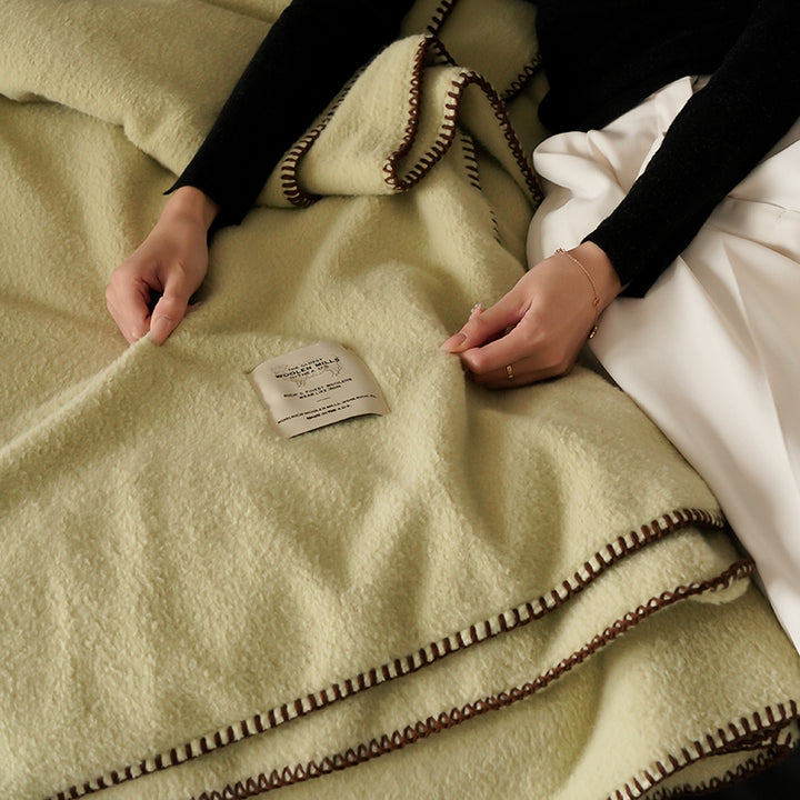 Soft living blanket in lambskin look, various colors