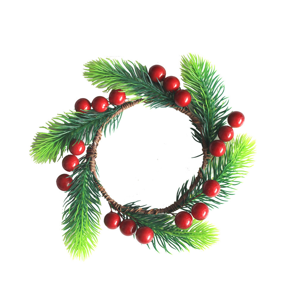 Christmas wreath with pine needles and red berries, 18 cm
