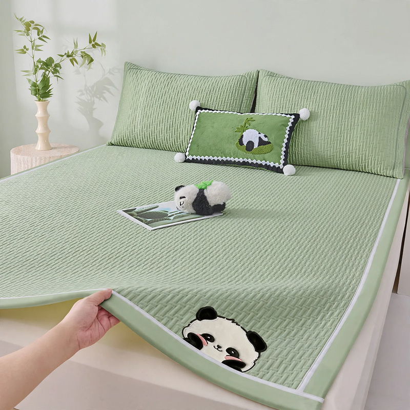 Cooling mat made of viscose fiber, machine washable