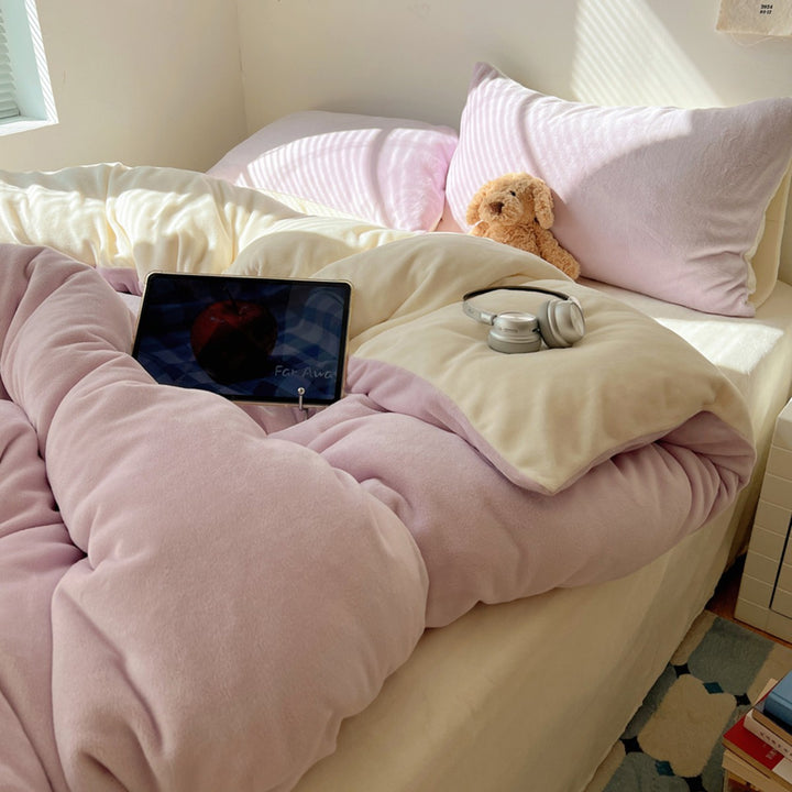 Winter bed linen set made of milk fiber fleece, double-sided
