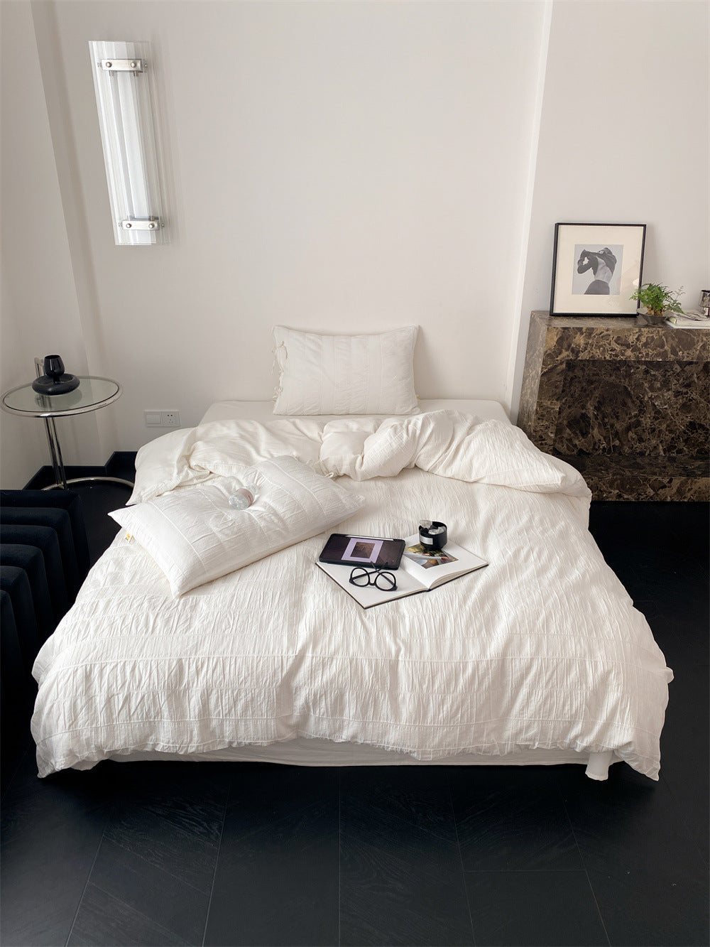 Seersucker bedding set made of cotton, solid color