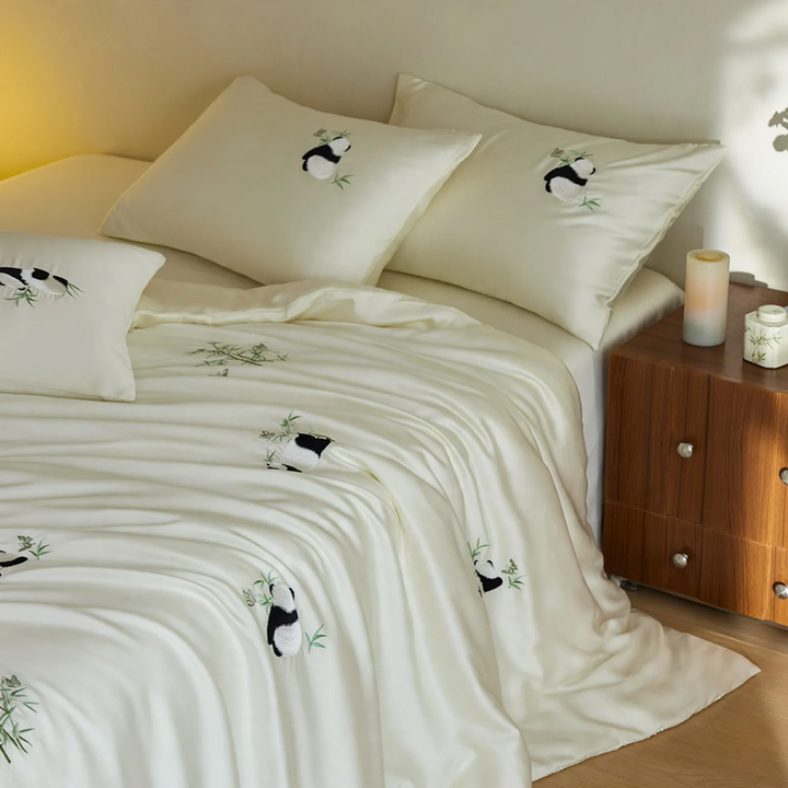 Tencel bedding set with embroidery