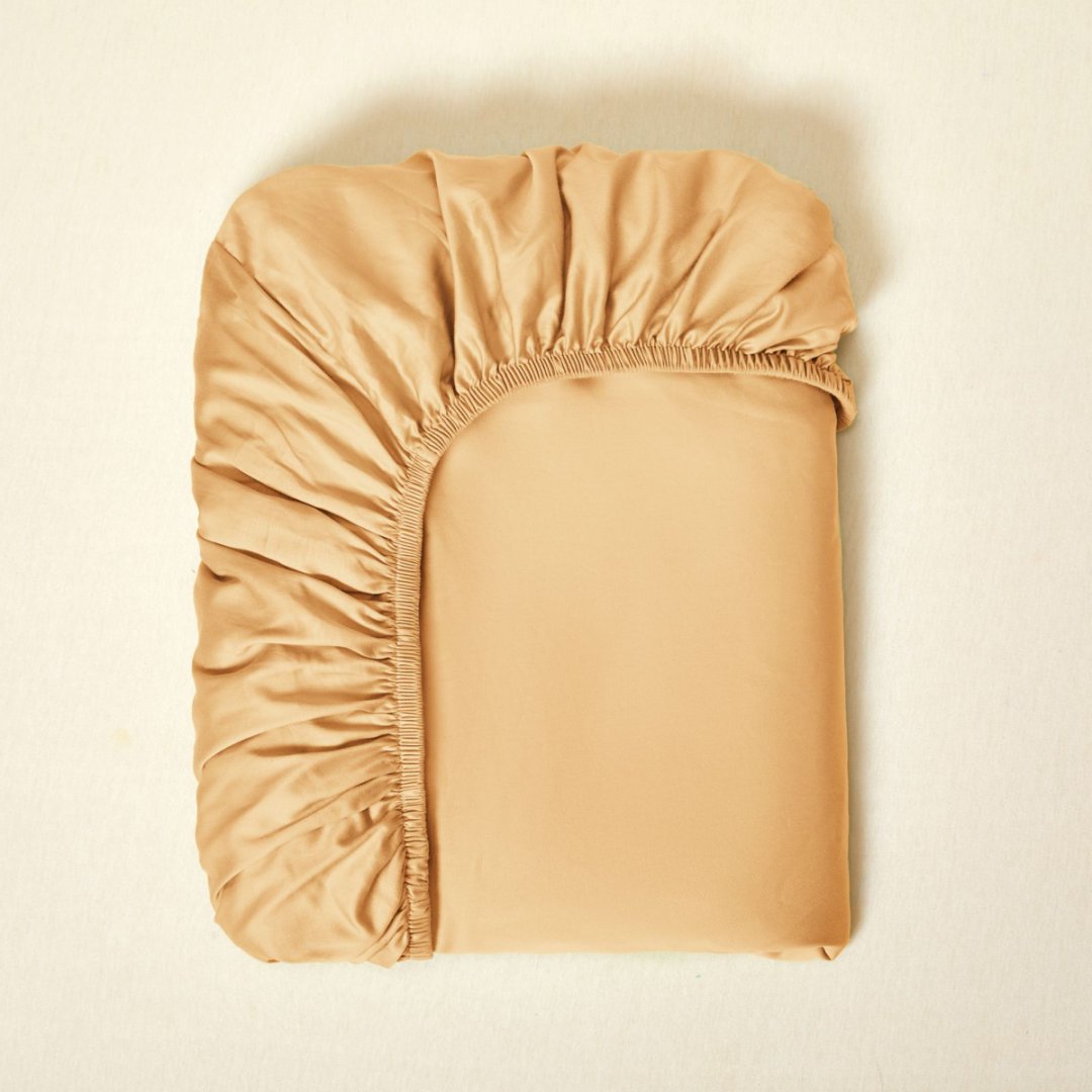 Fitted sheet made of long-staple cotton, satin