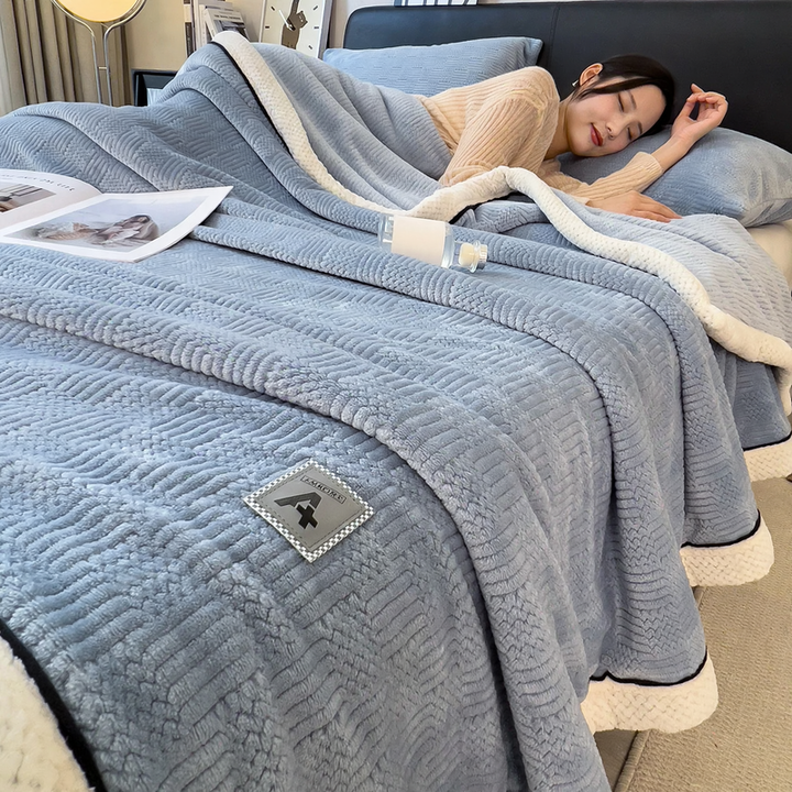 Double-layer milk fiber fleece blanket, cuddly and warm