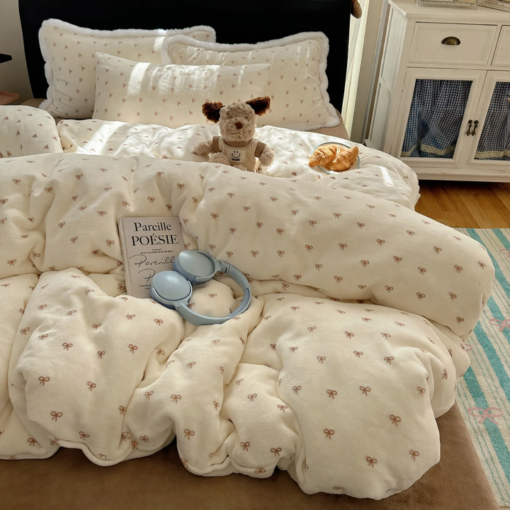 Playful milk fiber fleece bedding set with bows