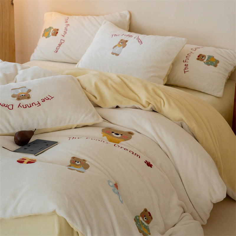 Fluffy bed linen set made of milk fiber fleece for children