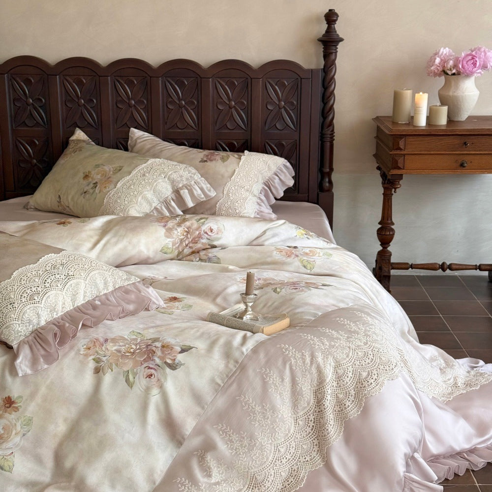 Bedding set made of long-staple cotton with lace trim