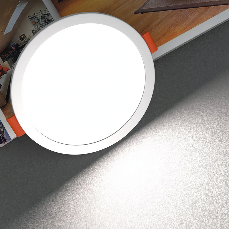 LED recessed light, ultra-flat, 6–15 W