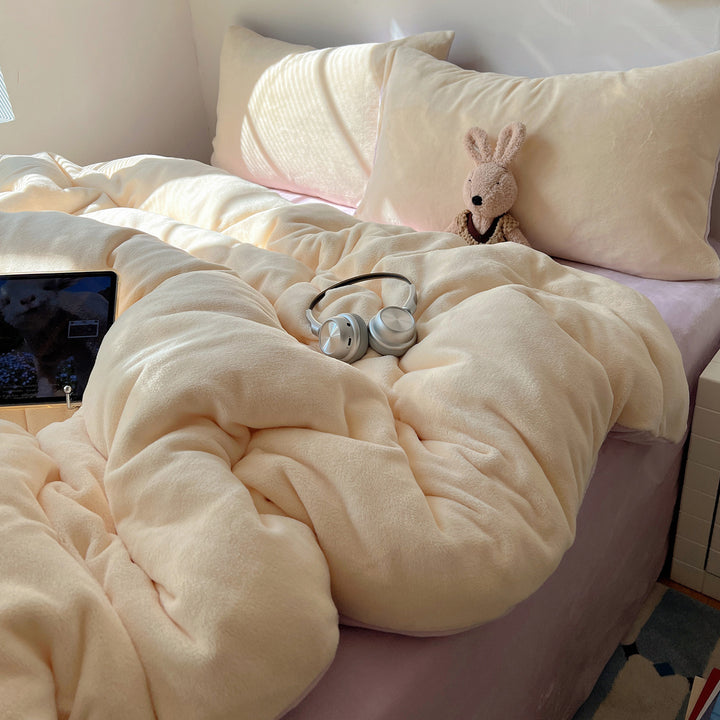 Winter bed linen set made of milk fiber fleece, double-sided
