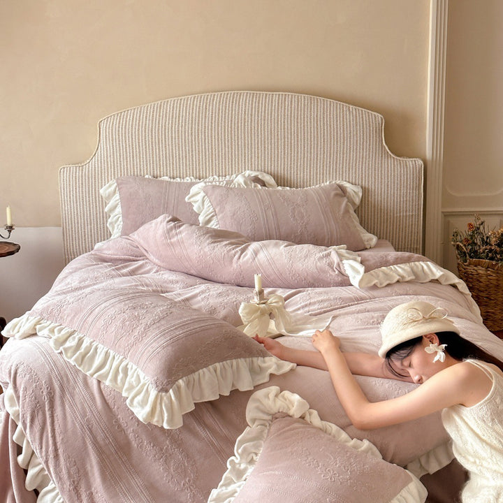 Romantic milk fiber fleece duvet cover set with lace