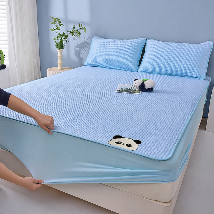 Cooling mat made of viscose fiber, machine washable