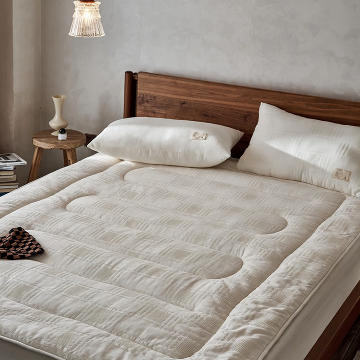Waffle pique mattress topper made of pure cotton