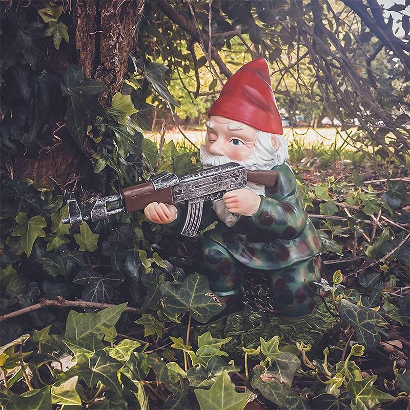 Stornfield | Nain de jardin militaire avec uniforme de camouflage