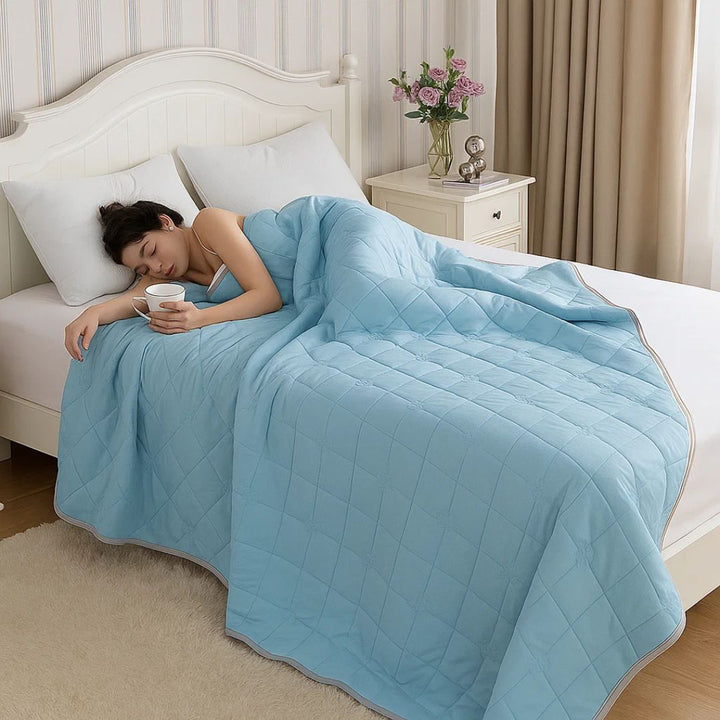 SilkCool | Cooling Blanket – Instant Cooling Comfort – Hypoallergenic Silk Fiber – Overheating Prevention – Relief for Night Sweats Sensitive Skin Stornfield