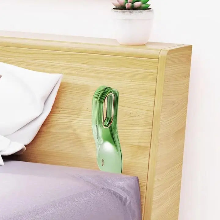 Stornfield | Bed lifter and fitted sheet helper – for easy bed making