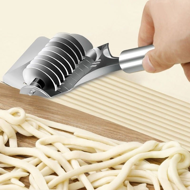Noodle Spaghetti Cutter Roller | Stornfield
