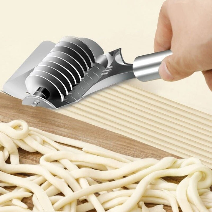 Noodle Spaghetti Cutter Roller | Stornfield