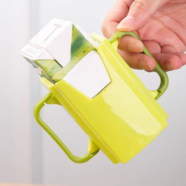 Spill-proof drink holders for children | Stornfield