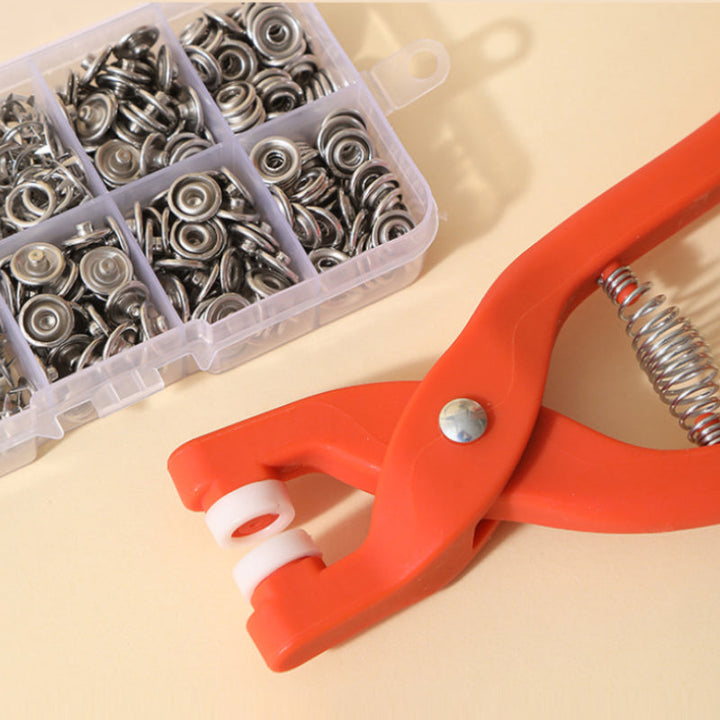 Tool set with five-pole buckle | Stornfield