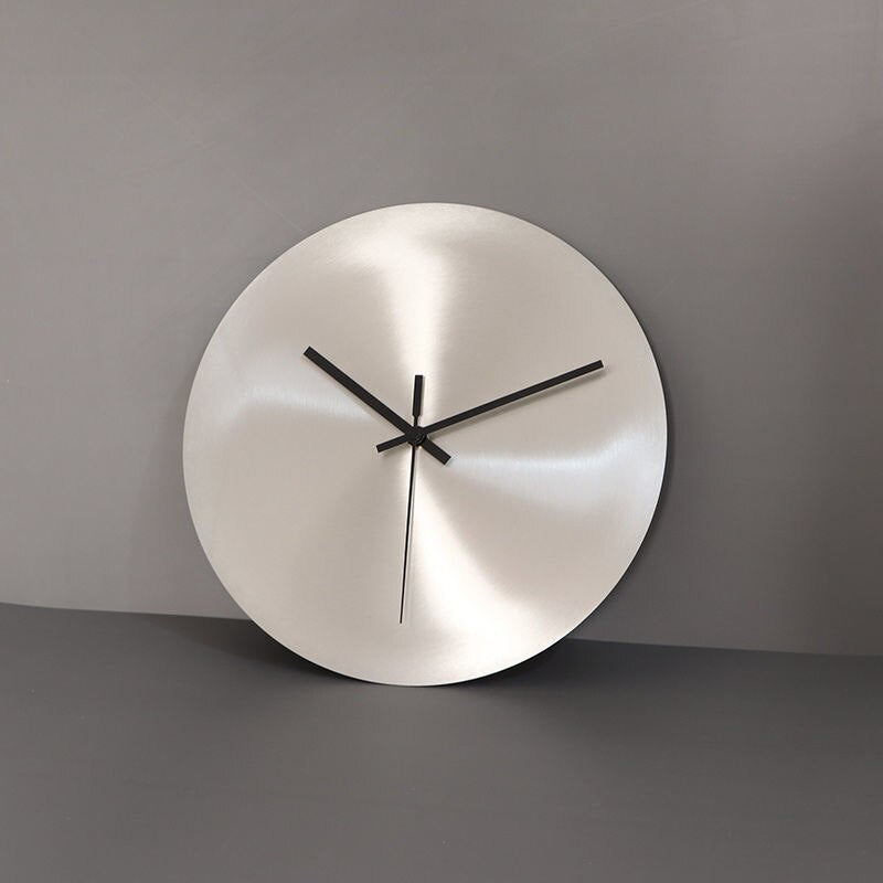 TijdStaal Wall Clock – Modern Stainless Steel Clock with Sleek Design and Large Numbers | Stornfield