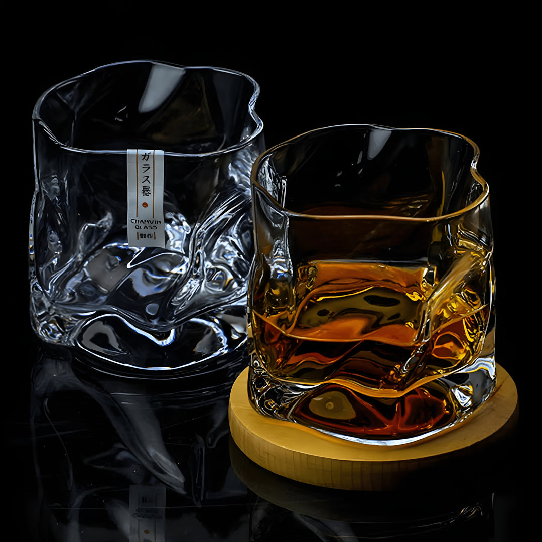 Whiskey glass in Edo Kiriko style – Handcut with unique crumple design | Stornfield