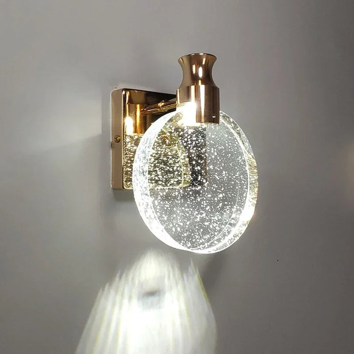 Elegant wall lamp for demanding lighting | Stornfield