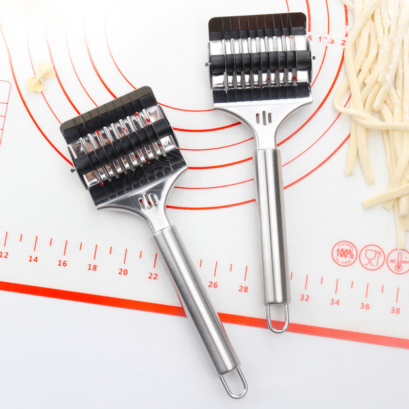 Noodle Spaghetti Cutter Roller | Stornfield