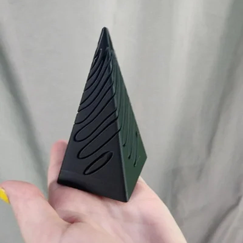 Impossible pyramid passage sculpture | Stornfield