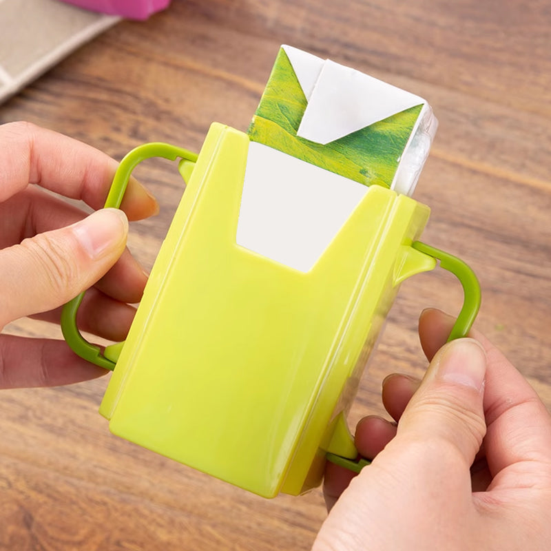 Spill-proof drink holders for children | Stornfield