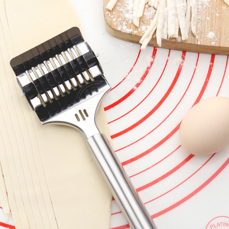 Noodle Spaghetti Cutter Roller | Stornfield