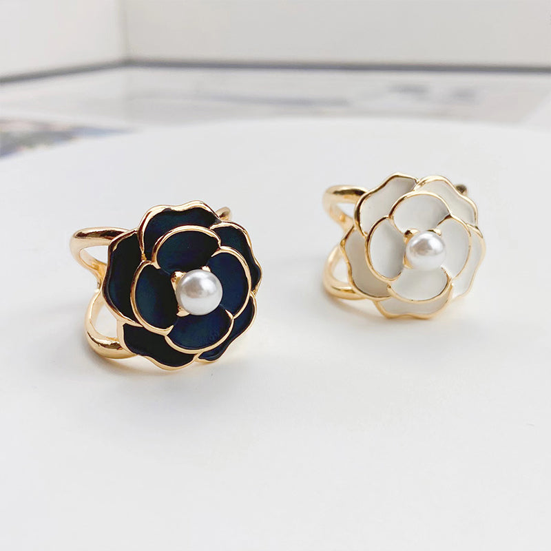 Camellia Scarf Buckle Stornfield