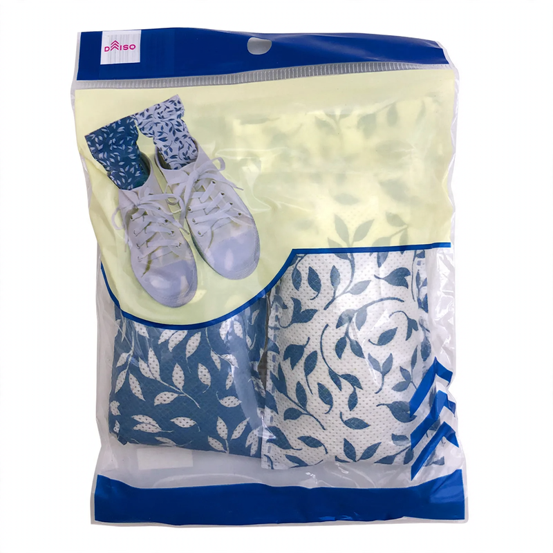 Daiso Activated Charcoal Shoe Deodorizer and Dryer