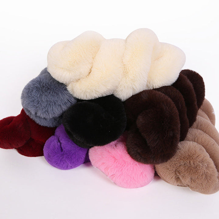 Universal Plush Steering Wheel Cover | Stornfield