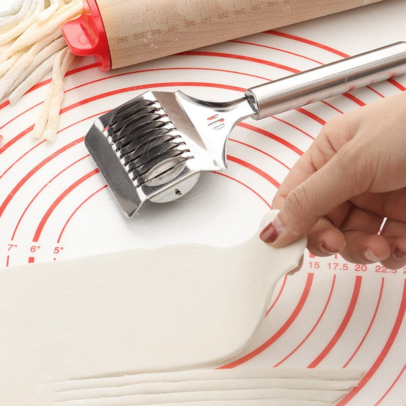 Noodle Spaghetti Cutter Roller | Stornfield