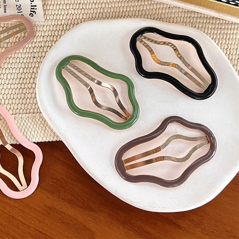 Cloud-shaped hollow fringe clip | Stornfield