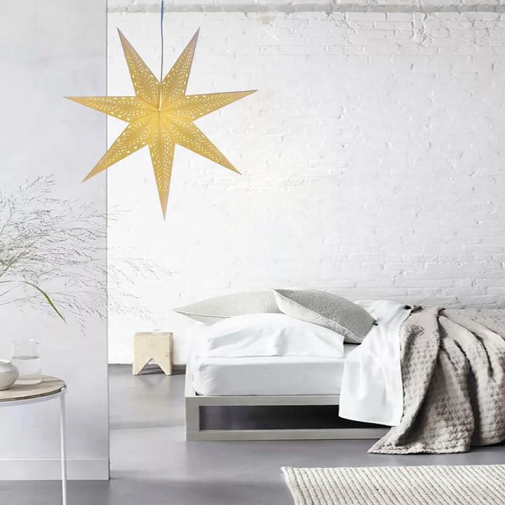 Decorative star pendant light made of parchment, iron frame