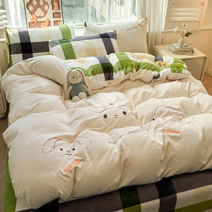 Winter bed linen set made of milk fiber fleece, double-sided