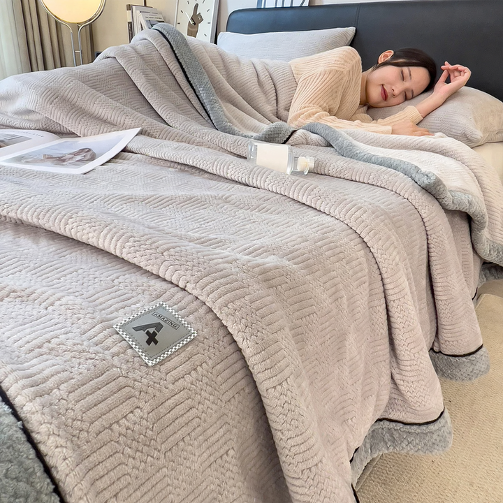 Double-layer milk fiber fleece blanket, cuddly and warm