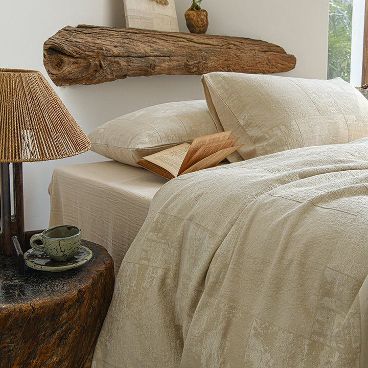 Bedding set made of long-staple cotton, checkered