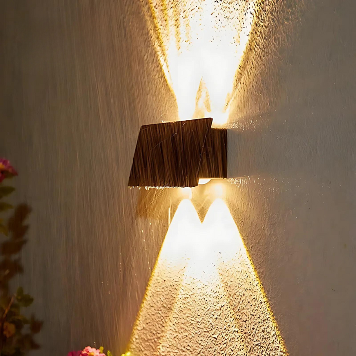 Solar lamp for the balcony with warm LED light | Stornfield