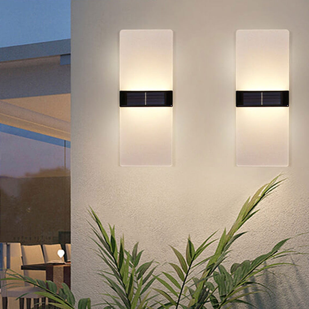 Stornfield | LumaZen Lampe Murale LED Solaire | Résistante aux Intempéries | Éclairage Extérieur Alimenté par Solaire | Décor de Jardin & Patio