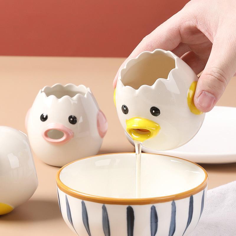 Cartoon egg yolk separator | Stornfield