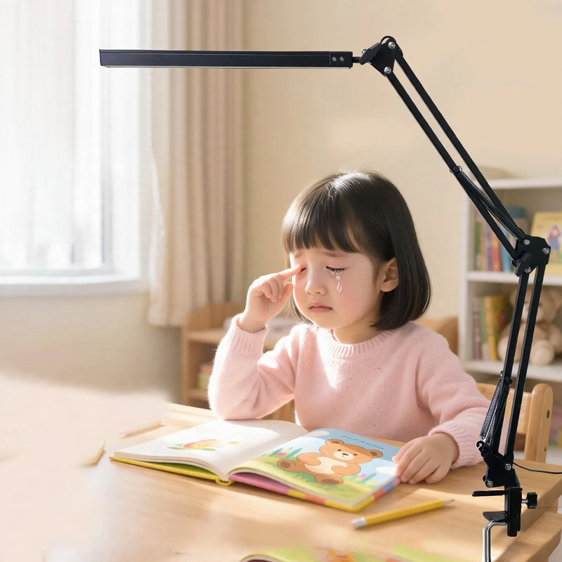 LED clamp lamp with flexible arm